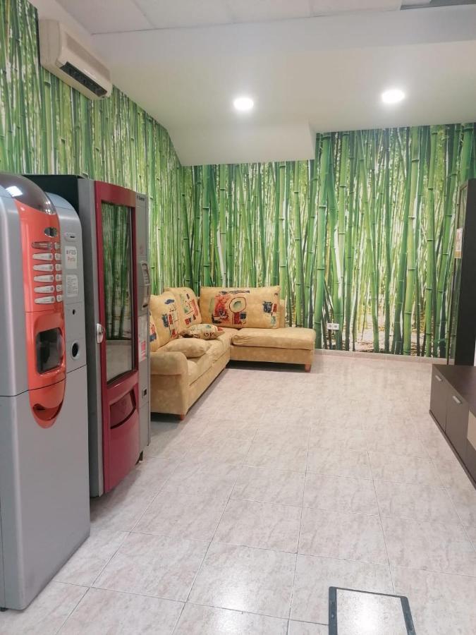 Albergue El Templarin Понферада Екстериор снимка